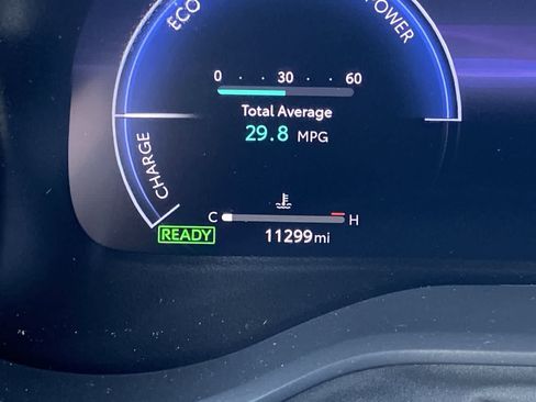 Used 2025 Toyota Sienna XSE w/ XSE Plus Package image 15