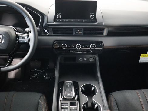 New 2025 Honda Pilot Sport image 14