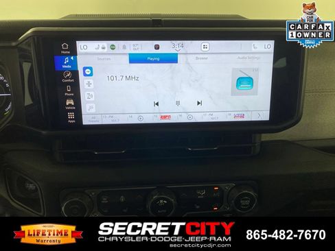 Used 2024 Jeep Wrangler Unlimited w/ Convenience Group AWD/4WD image 21