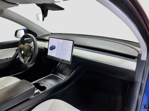 Used 2021 Tesla Model Y Long Range AWD/4WD image 28