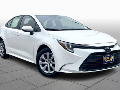 New 2026 Toyota Corolla LE image 2