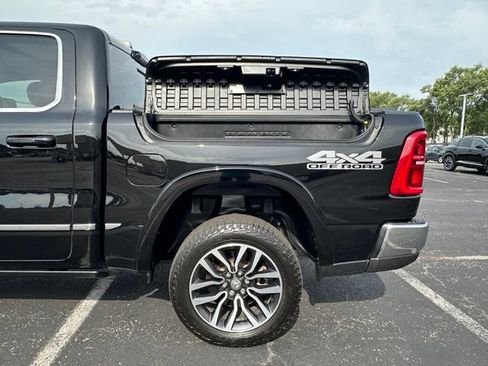 Used 2025 RAM 1500 Limited AWD/4WD image 15