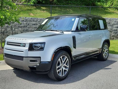 Used 2021 Land Rover Defender 110 X-Dynamic SE AWD/4WD image 1