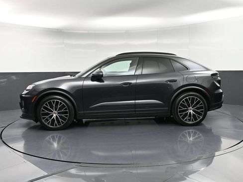 Certified 2025 Porsche Macan Electric RWD image 2