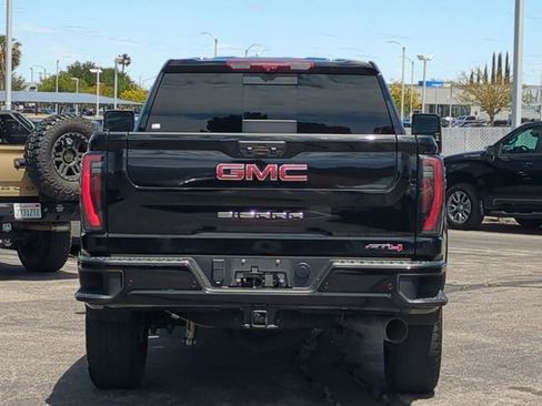 Used 2024 GMC Sierra 2500 AT4 w/ AT4 Premium Plus Package AWD/4WD image 7