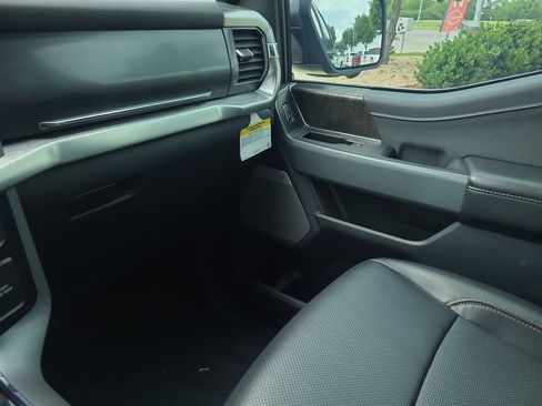 Used 2023 Ford F150 Lariat w/ Trailer Tow Package AWD/4WD image 22