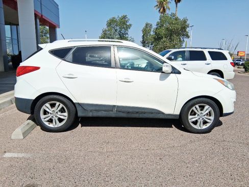 Used 2013 Hyundai Tucson GLS AWD/4WD image 6