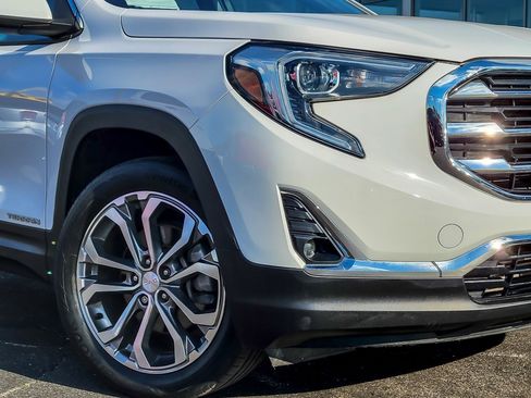 Certified 2020 GMC Terrain SLT w/ Preferred Package image 3