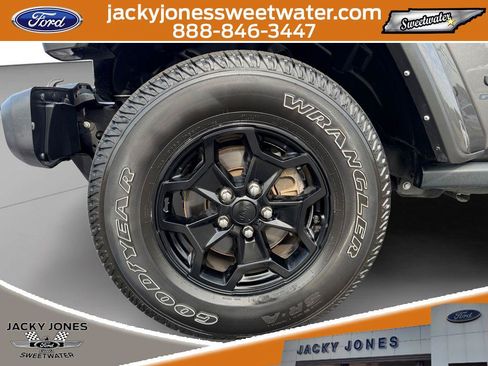 Used 2022 Jeep Gladiator Sport AWD/4WD image 9