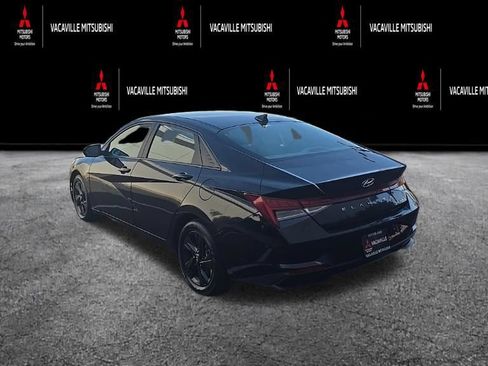 Used 2023 Hyundai Elantra Blue FWD image 6