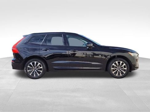 Certified 2025 Volvo XC60 B5 Plus AWD/4WD image 10