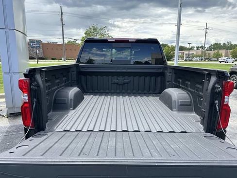 Used 2025 Chevrolet Silverado 1500 LTZ w/ LTZ Premium Package AWD/4WD image 26