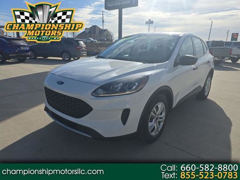 Used 2021 Ford Escape S image 1