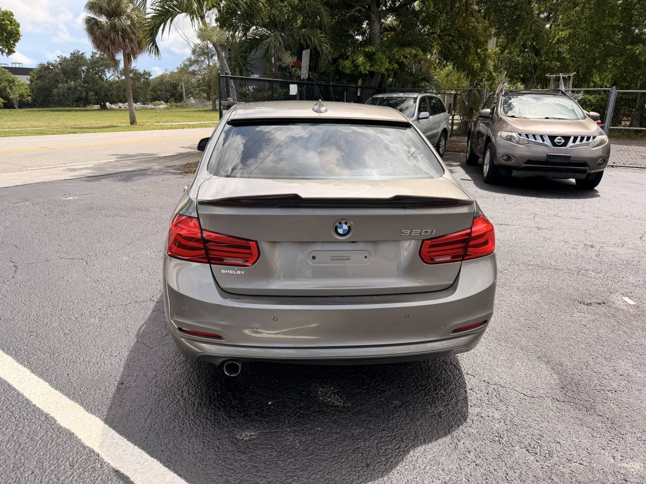 Used 2017 BMW 320i Sedan RWD image 8