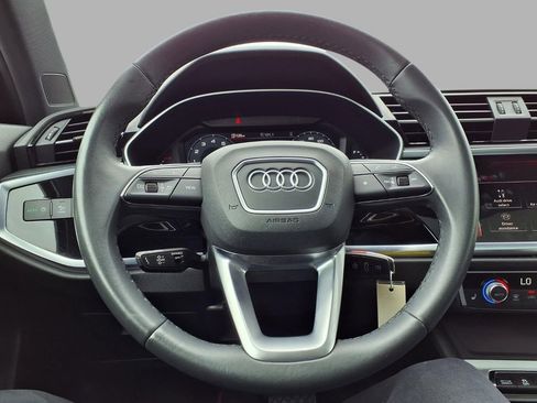 Used 2025 Audi Q3 2.0T Premium AWD/4WD image 14
