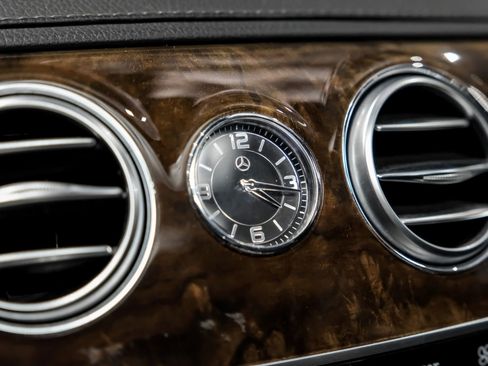 Used 2014 Mercedes-Benz S 550 Sedan image 28