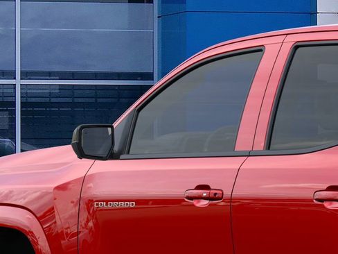 New 2025 Chevrolet Colorado LT w/ LT Convenience Package image 12