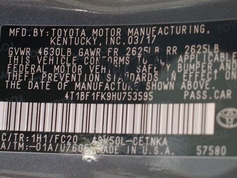 Used 2017 Toyota Camry LE image 43