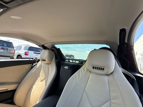 Used 2010 Mercedes-Benz SLK 350 image 19
