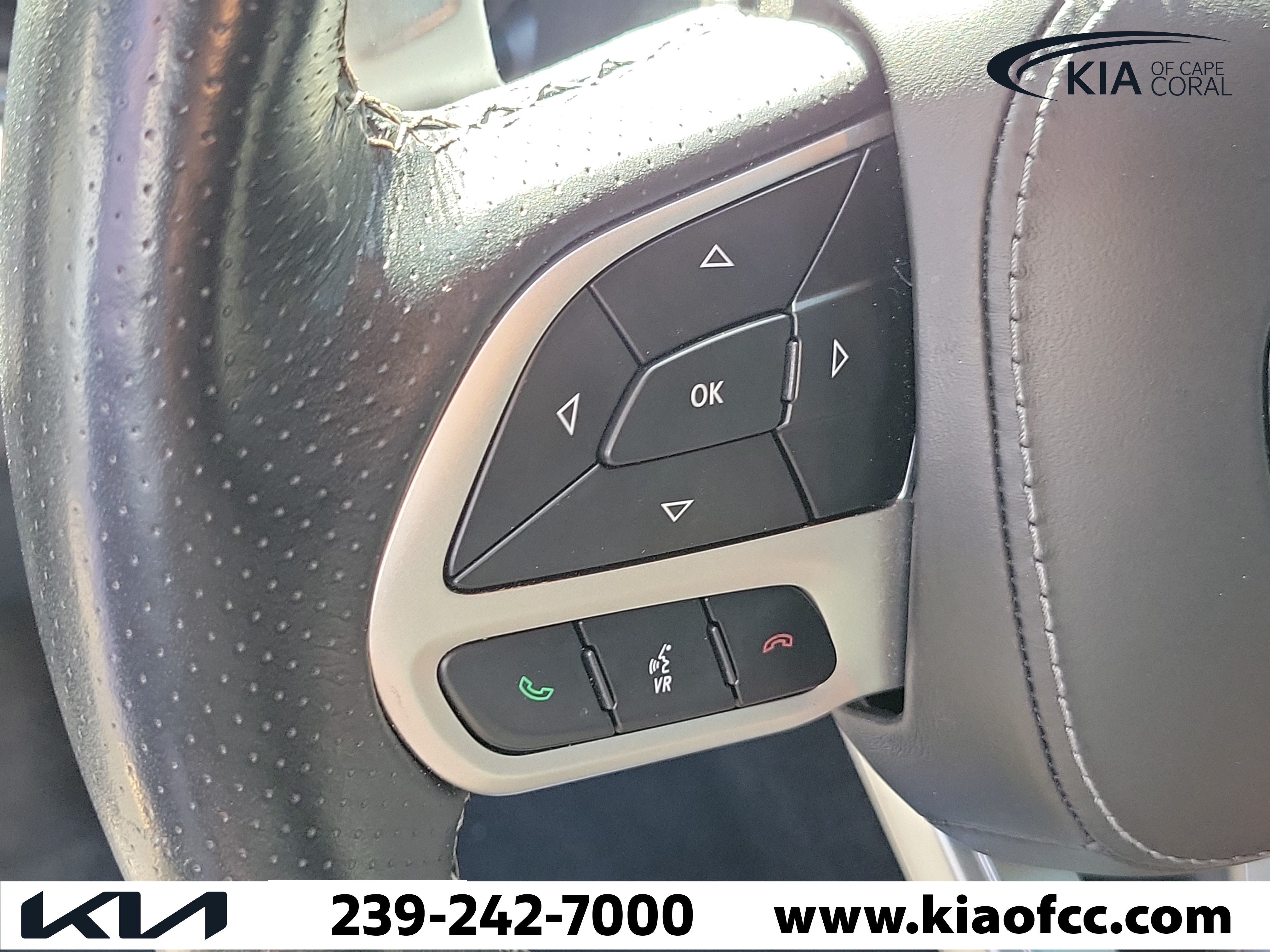 Used 2021 Jeep Grand Cherokee Trackhawk AWD/4WD image 27