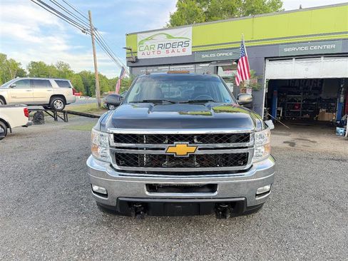 Used 2014 Chevrolet Silverado 2500 LTZ w/ LTZ Plus Package AWD/4WD image 2
