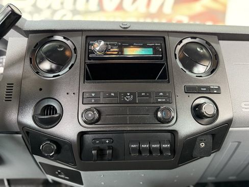 Used 2011 Ford F550 4x4 SuperCab Super Duty w/ PWR Equipment Group image 37