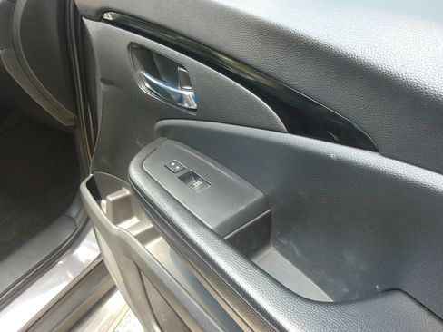 Used 2016 Honda Pilot Touring image 39