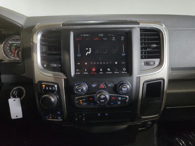 Used 2019 RAM 1500 Classic SLT w/ SLT Plus D←cor Group AWD/4WD image 24