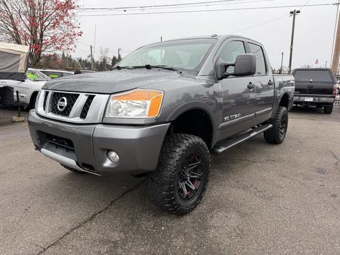 Used 2013 Nissan Titan PRO-4X image 5