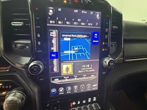 Used 2019 RAM 1500 Limited AWD/4WD image 17
