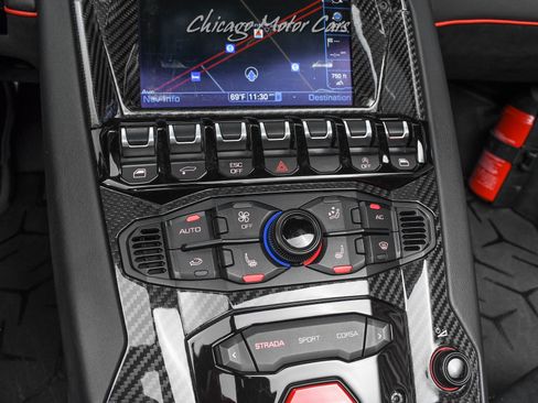 Used 2016 Lamborghini Aventador LP 750-4 Superveloce image 14