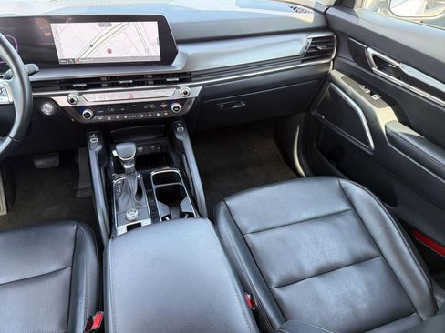 Used 2025 Kia Telluride S image 29