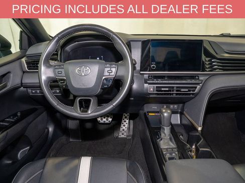 Used 2025 Toyota Camry SE FWD image 6