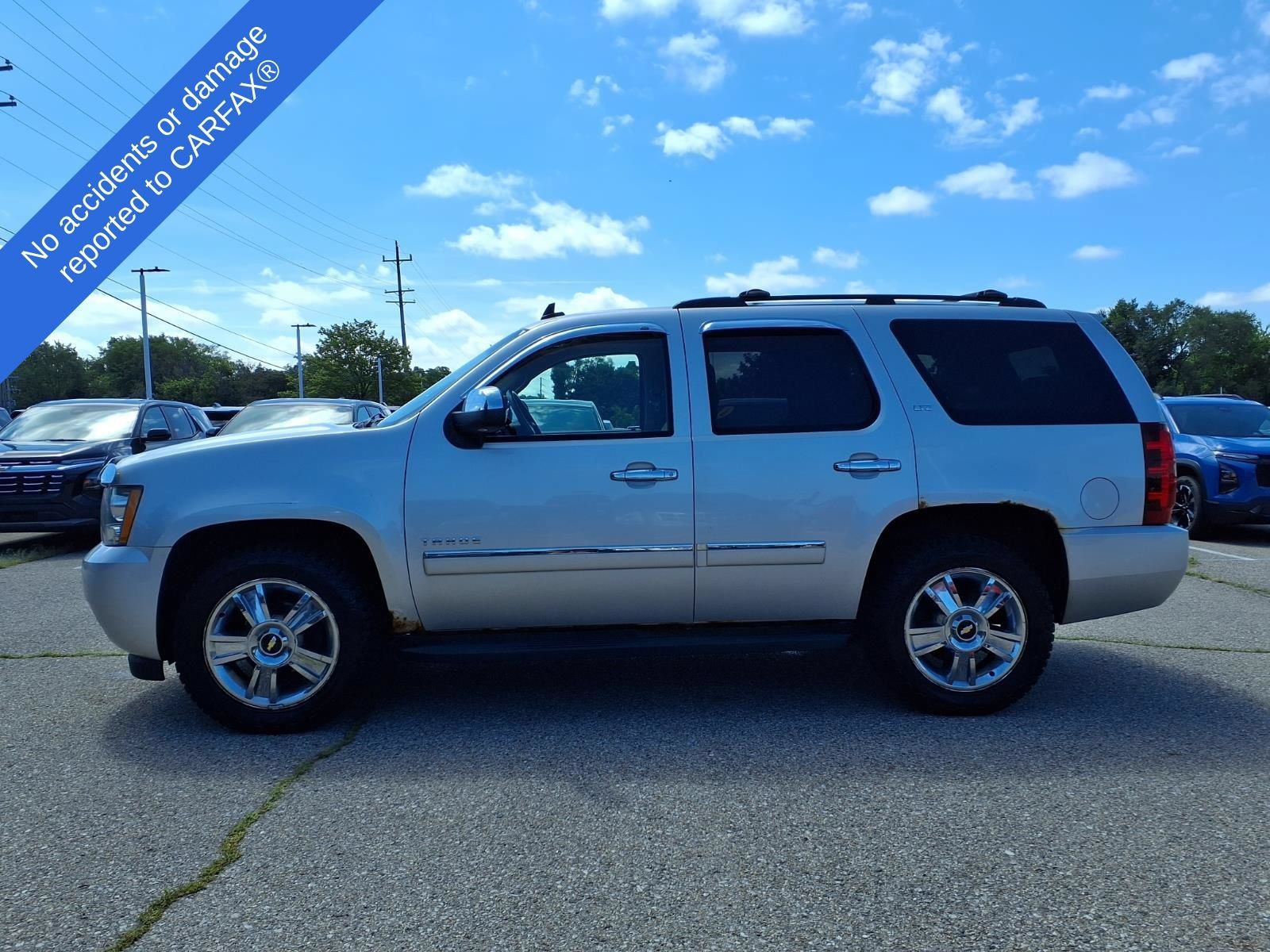 Used 2010 Chevrolet Tahoe LTZ AWD/4WD image 9