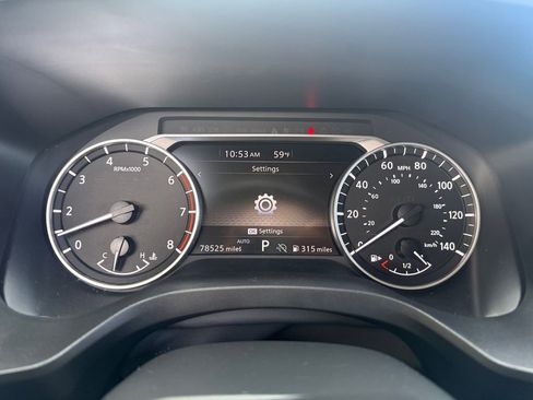 Used 2025 Nissan Rogue SV AWD/4WD image 16