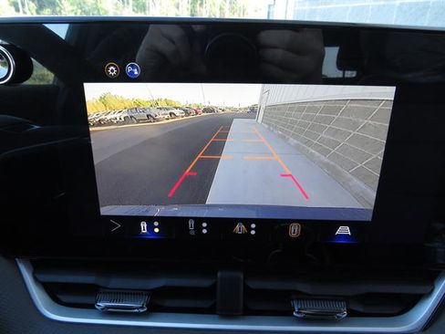 New 2026 Chevrolet Equinox LT w/ Convenience Package II image 22