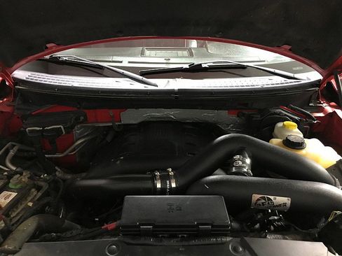 Used 2014 Ford F150 FX4 w/ Equipment Group 402A Luxury AWD/4WD image 32