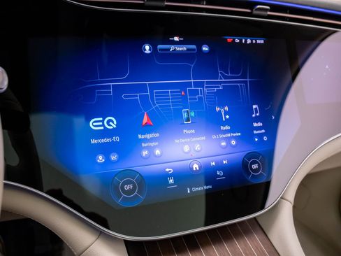 Used 2023 Mercedes-Benz EQS 580 4MATIC SUV image 32