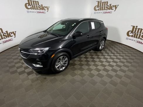 Used 2023 Buick Encore GX Essence w/ Experience Buick Package FWD image 4