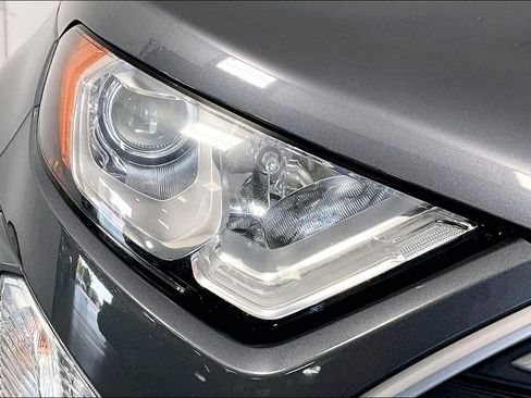 Used 2021 Ford EcoSport SE image 28