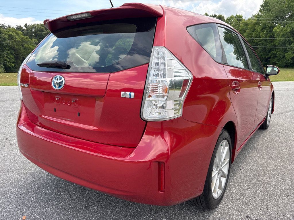 Used 2014 Toyota Prius V Five FWD image 5