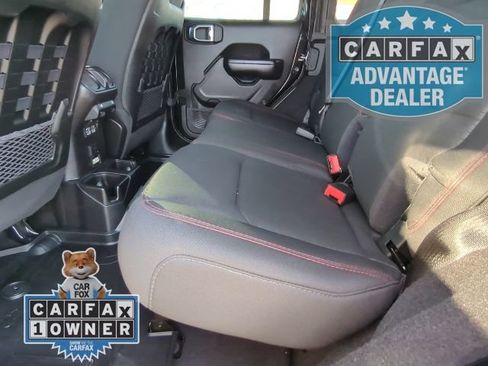 Used 2021 Jeep Wrangler Unlimited Rubicon AWD/4WD image 18