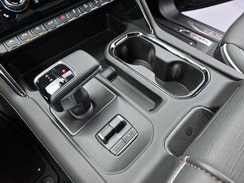 Used 2024 GMC Sierra 1500 AT4X image 25