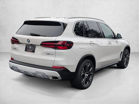 Used 2026 BMW X5 xDrive40i w/ Climate Comfort Package AWD/4WD image 2