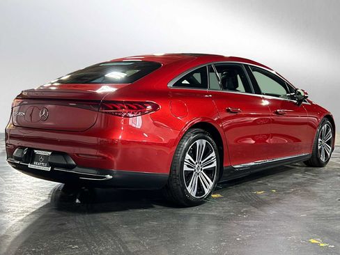 Used 2022 Mercedes-Benz EQS 450+ Sedan image 3