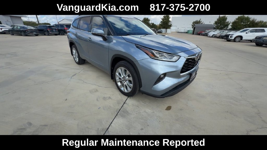 Used 2021 Toyota Highlander Limited FWD image 2