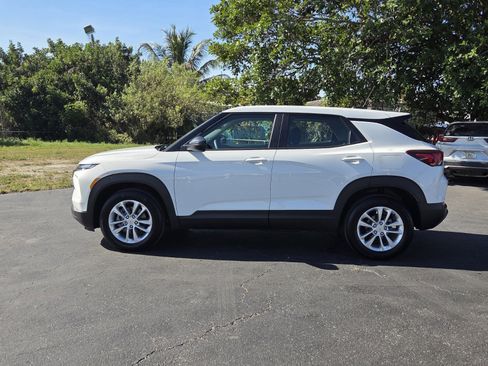 Used 2026 Chevrolet TrailBlazer LS image 2
