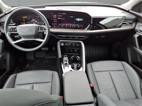 Used 2025 Audi Q5 Premium Plus w/ Premium Plus image 10