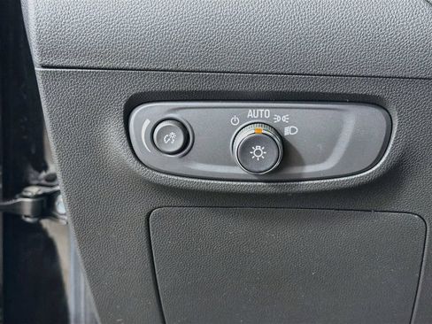 Used 2024 Buick Encore GX Preferred FWD image 12