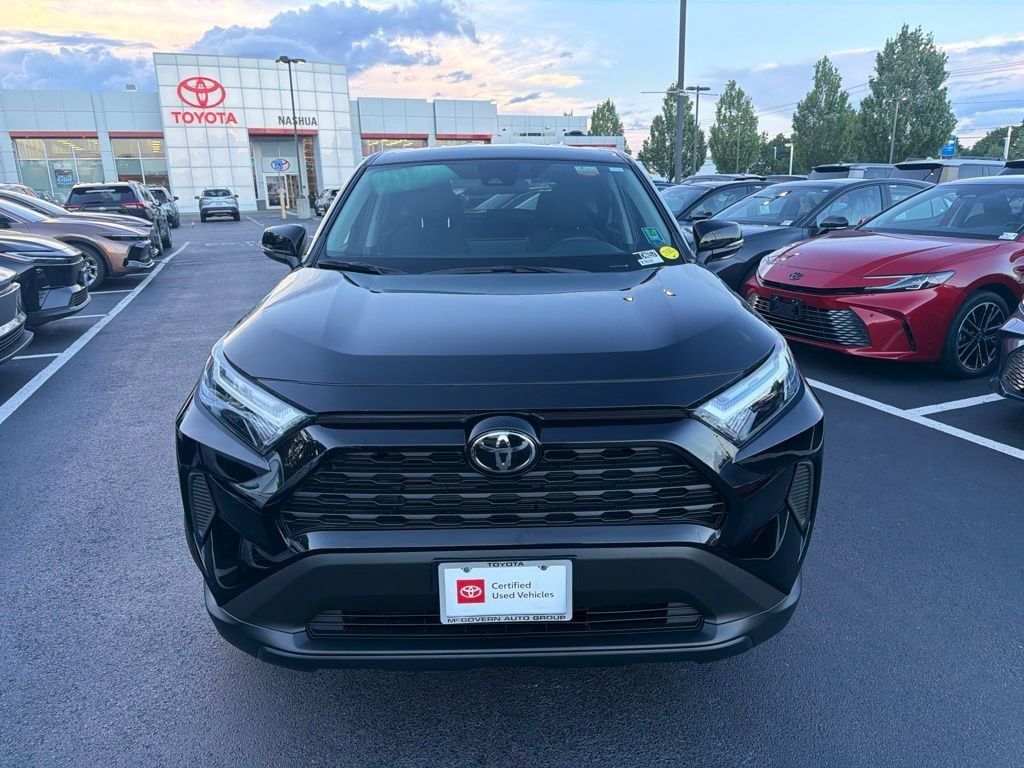 Certified 2025 Toyota RAV4 LE AWD/4WD image 2